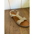 Champagne sandalen met glitterrand